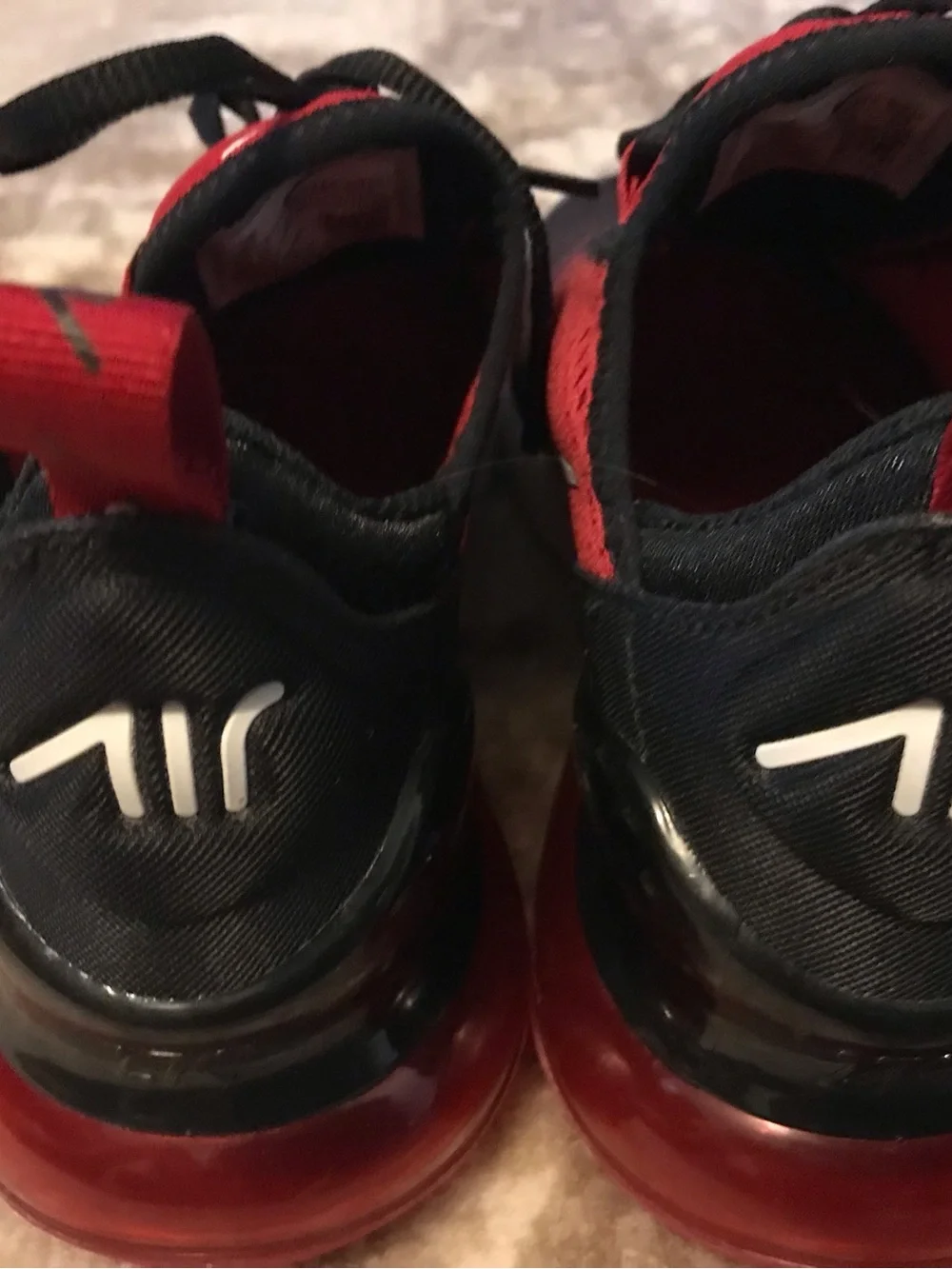 Nike Air Max 270 Big Kids' Shoes Size 4Y